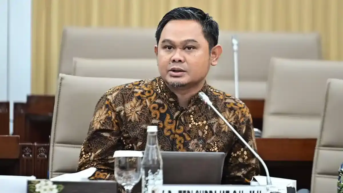 Tedi Sudrajat. Guru Besar Hukum Administrasi Kepegawaian Fakultas Hukum Universitas Jenderal Soedirman (Unsoed).