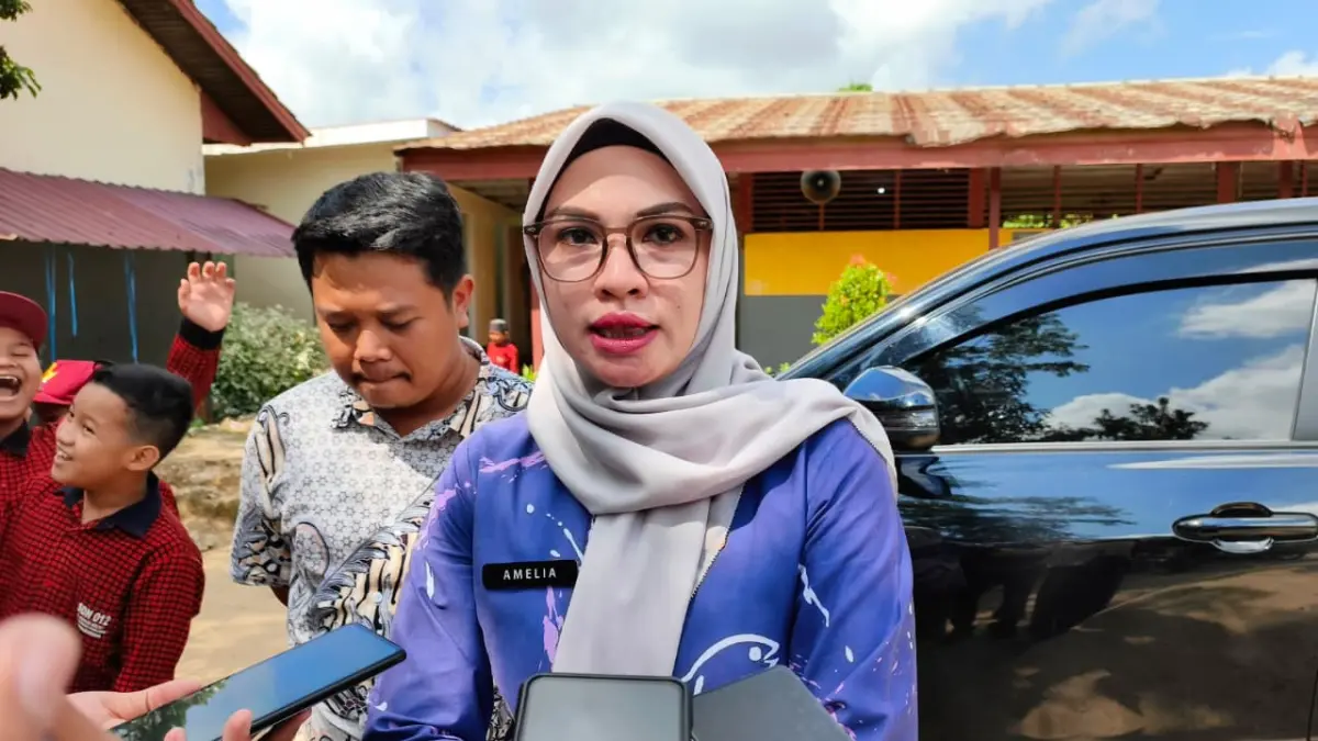 HAFIZ/KP

PENDIDIKAN: Kepala Seksi Kelembagaan dan Sarana Prasarana SD Disdikbud Samarinda, Amelia Indah Larasati.  (HAFIZ/KP)&nbsp;

&nbsp;