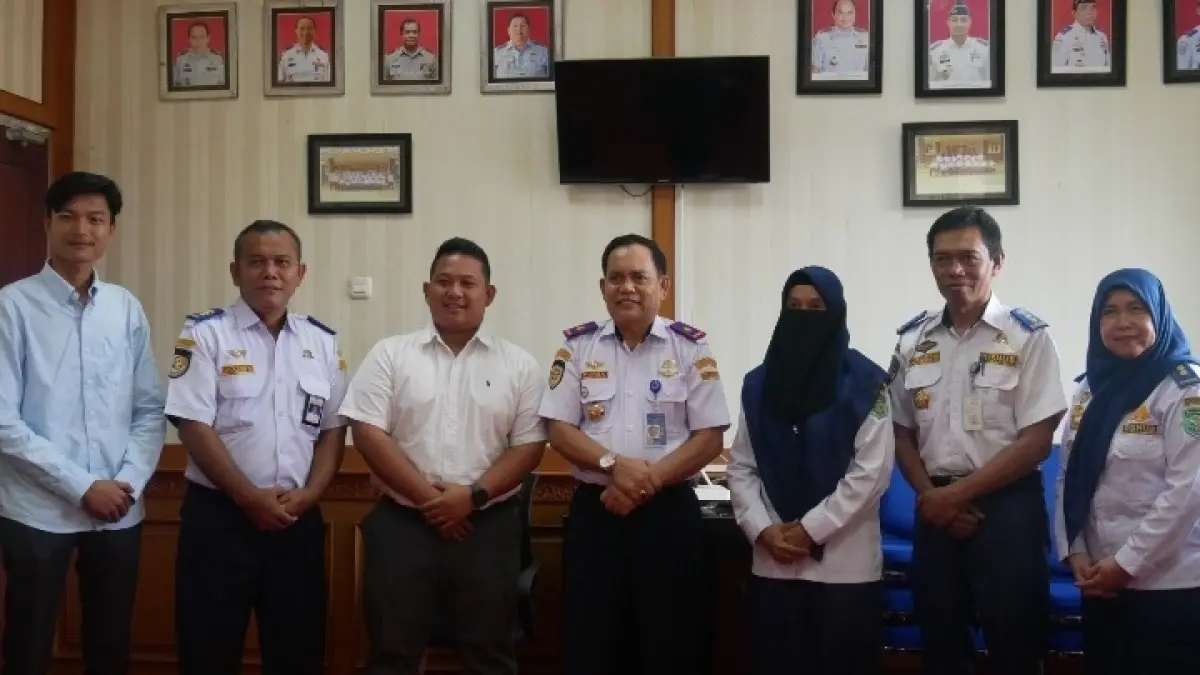 PEMANTAPAN: Rapat koordinasi Pemkab Kubar melalui Dishub dan manajemen Wings Air. Istimewa/ADV