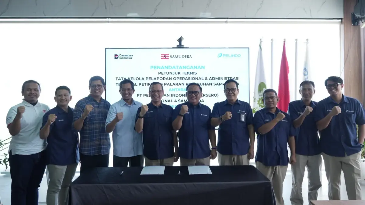 Jajaran Pelindo dan PT Pelabuhan Samudera Palaran usai penandatanganan petunjuk teknis tata kelola Terminal Petikemas Palaran, Selasa (9/6/2026). (IST)