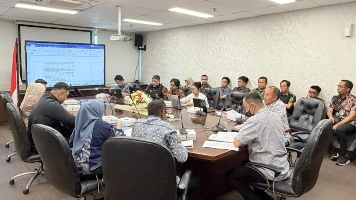 KOORDINASI: Rapat tersebut membahas dua rancangan regulasi strategis, yakni Raperda tentang Pembiayaan Pembangunan Infrastruktur Tahun Jamak dan Raperbup tentang Badan Usaha Milik Desa (BUMDes).