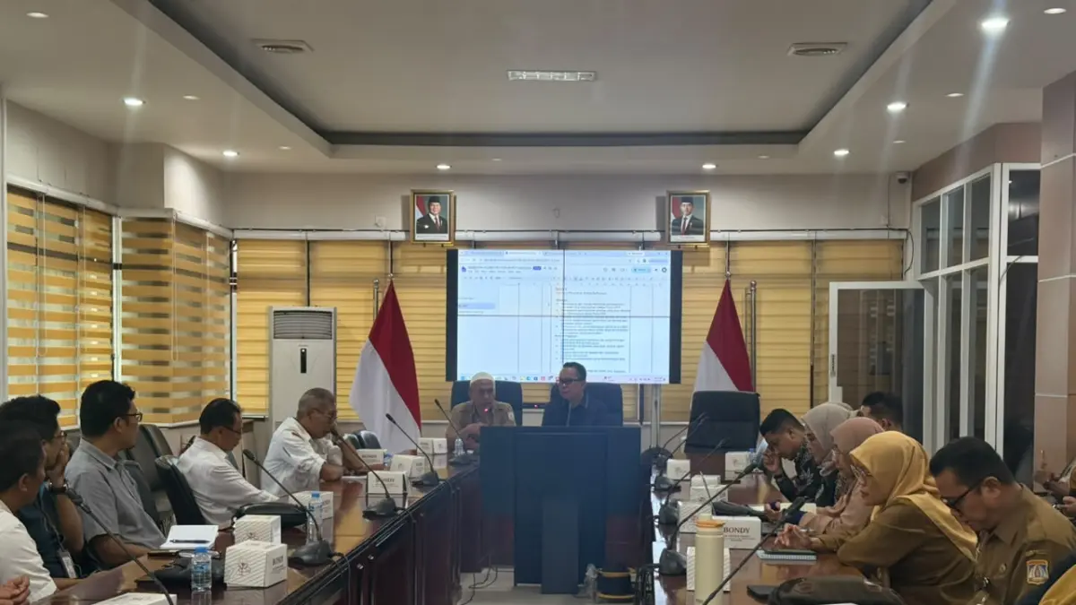 KOORDINASI: Suasana rapat pra-rapat koordinasi tahun 2026 yang digelar Forum Pengembangan Perumahan dan Kawasan Permukiman (PKP) di Ruang Rapat 1 Balai Kota Balikpapan, Selasa (9/6).