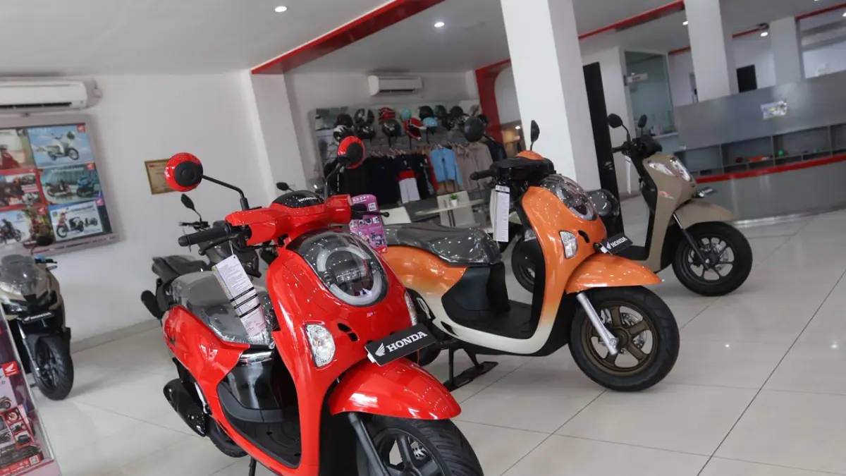 STYLISH: Jajaran sepeda motor Honda yang siap manjakan konsumen lewat promo 