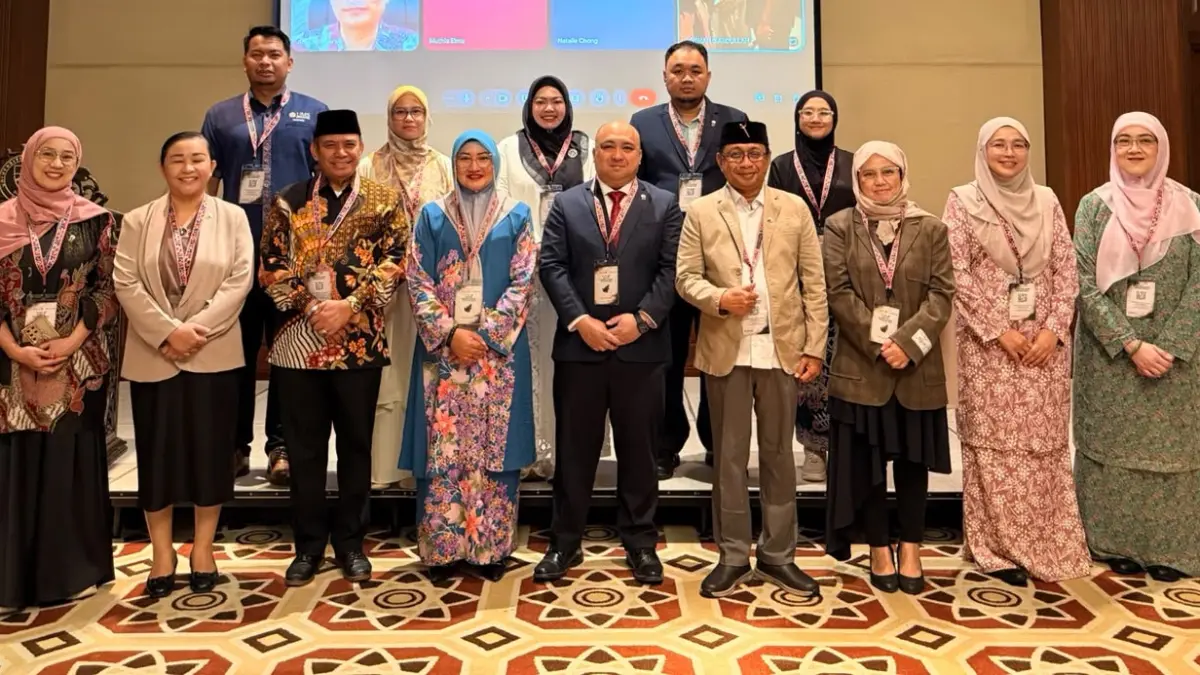 Delegasi Universitas Balikpapan (UNIBA) bersama perwakilan The 8th Borneo Studies Network (BSN) Scientific Committee Meeting di Universiti Malaysia Sabah, Malaysia, 10–11 Juni 2026. (Istimewa)
