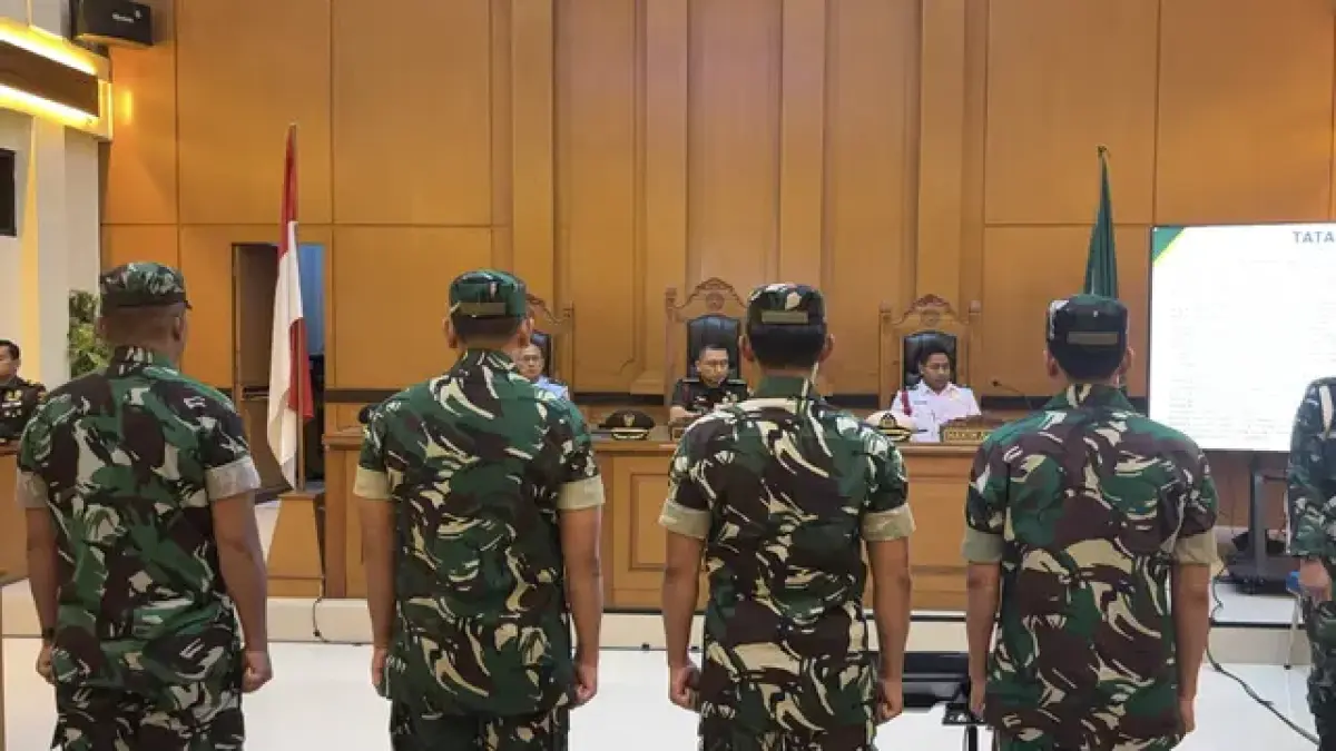DIVONIS: Empat terdakwa yang telah dijatuhi hukum dalam kasus penyiraman air keras kepada aktivis KontraS, Andrie Yunus.(IST)