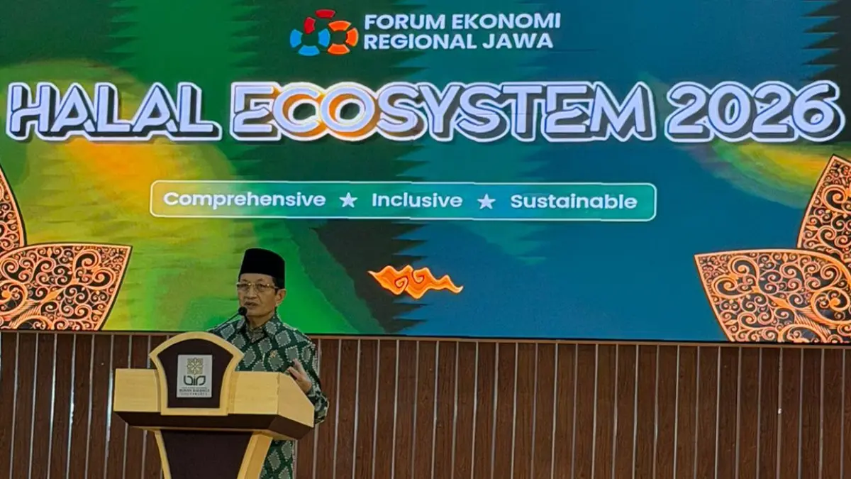 Menteri Agama RI Prof. Dr. KH. Nasaruddin Umar, MA menyampaikan keynote speech dalam Forum Ekonomi Regional Jawa 2026 di Auditorium UIN Sunan Kalijaga Yogyakarta, Kamis (4/6/2026).