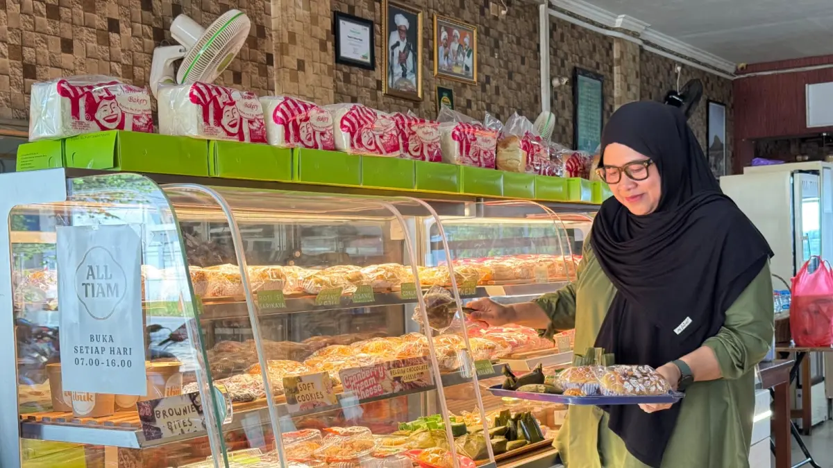 SEGAR: Roti-roti yang dihidangkan selalu fresh setiap harinya.