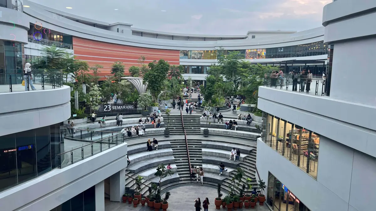 23 Semarang Shopping Center yang telah dibuka di kawasan POJ City. (FOTO ROMDANI/KP)