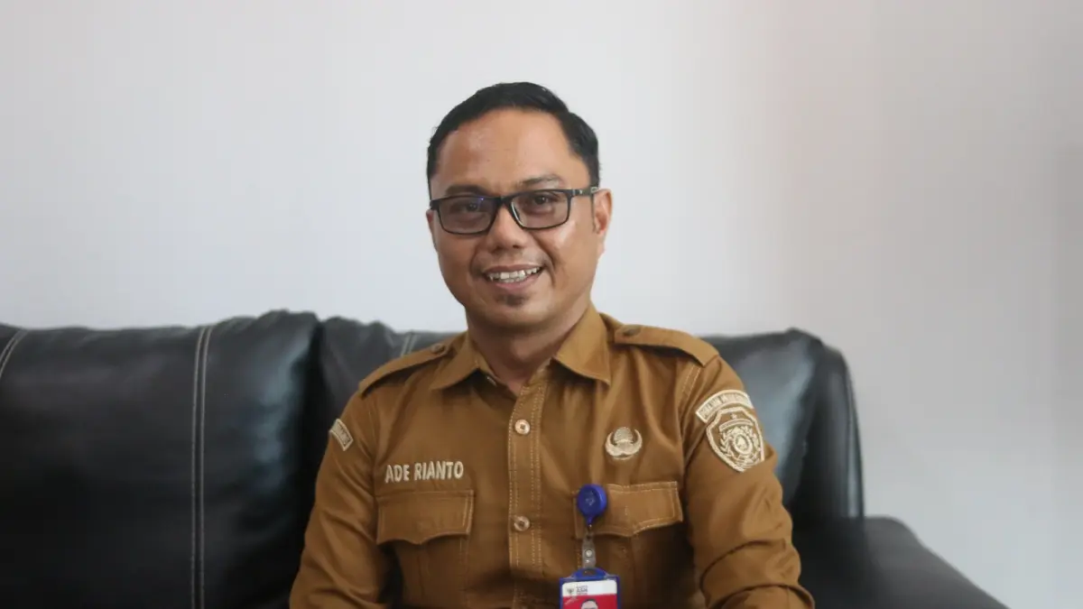 Plt Kepala Bapelitbang PPU Ade Rianto Embong Bulan. (AHMAD MAKI/KALTIM POST)
