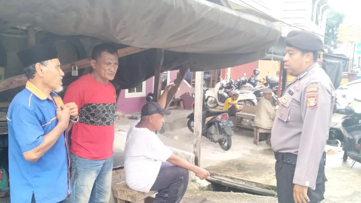 PATROLI: Patroli cipta kondisi digelar Polda Kaltim di wilayah Balikpapan Barat untuk mengantisipasi potensi kerawanan gangguan keamanan.
