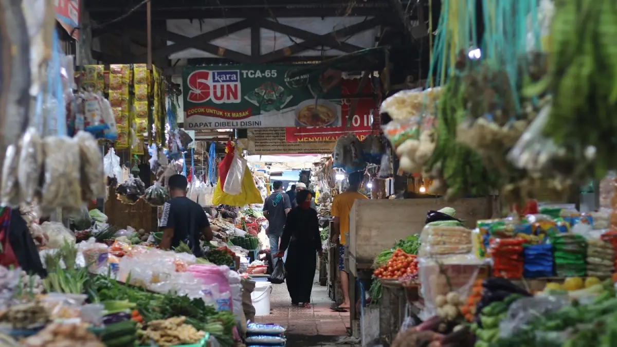 DIPANTAU: Kelompok makanan, minuman serta tembakau mengalami kenaikan harga sebesar 3,47 persen.