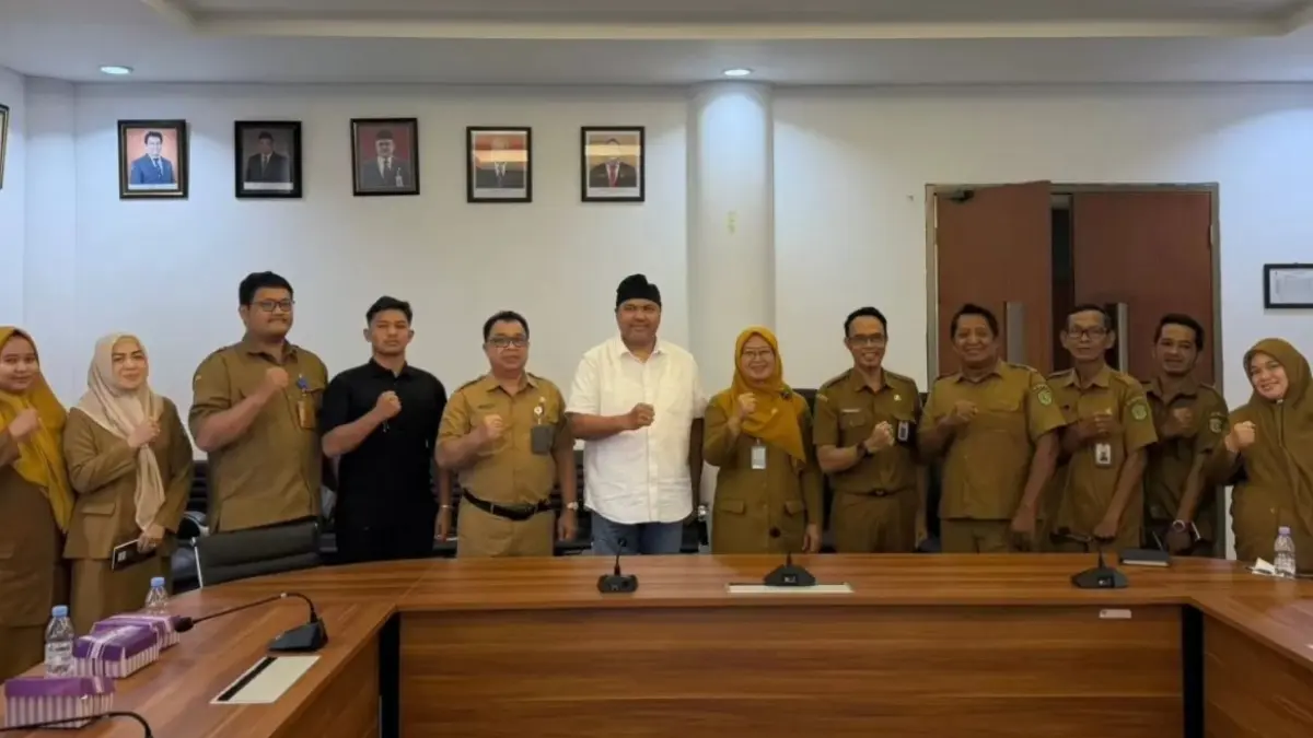 KERJASAMA: Ditresnakroba Polda Kaltim dan Dinas PPUKUKM kolaborasi strategis untuk memperkuat pengawasan terhadap peredaran minuman beralkohol, obat-obatan tertentu.