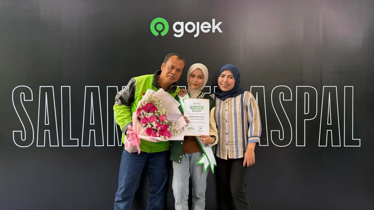 MEMBANGGAKAN: Salah satu penerima Beasiswa Gojek 2026, Nadira Aisha Malva, anak mitra driver Gojek yang berhasil diterima menjadi mahasiswa di Institut Pertanian Bogor (IPB).