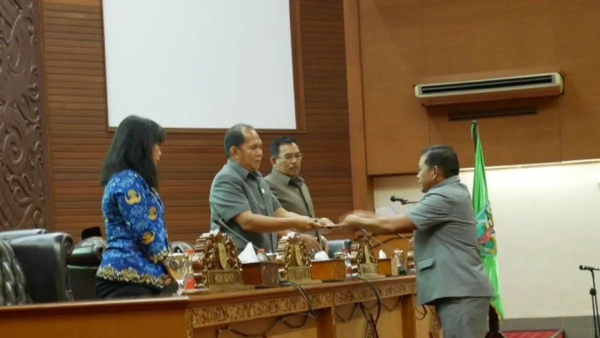 PARIPURNA: Penyampaian pandangan umum fraksi terkait Rancangan Peraturan Daerah tentang Pertanggungjawaban Pelaksanaan APBD tahun 2025.