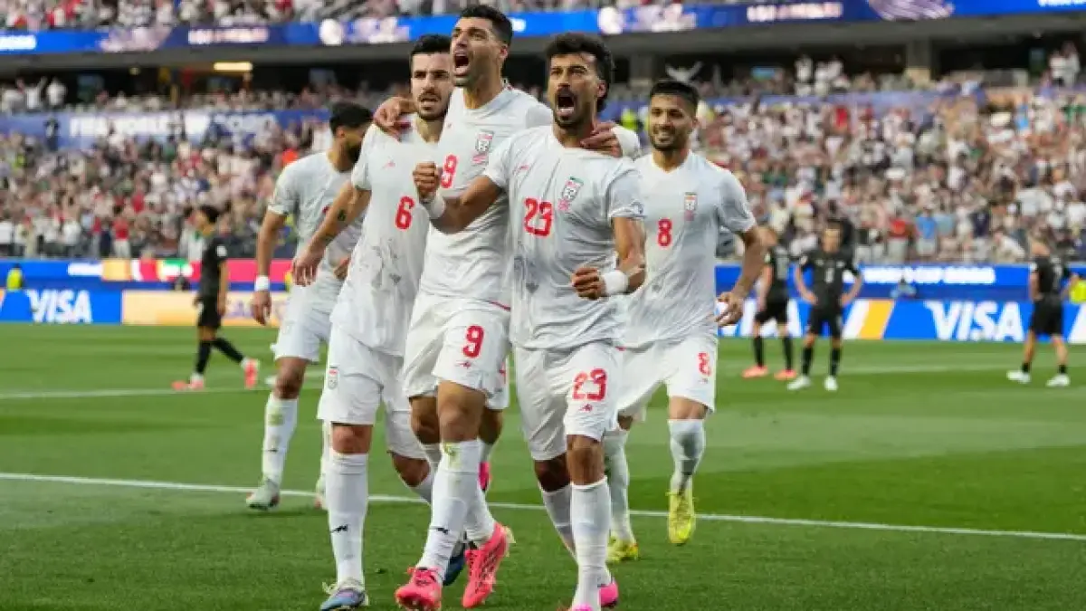 Timnas Iran kala lawan Selandia Baru. 