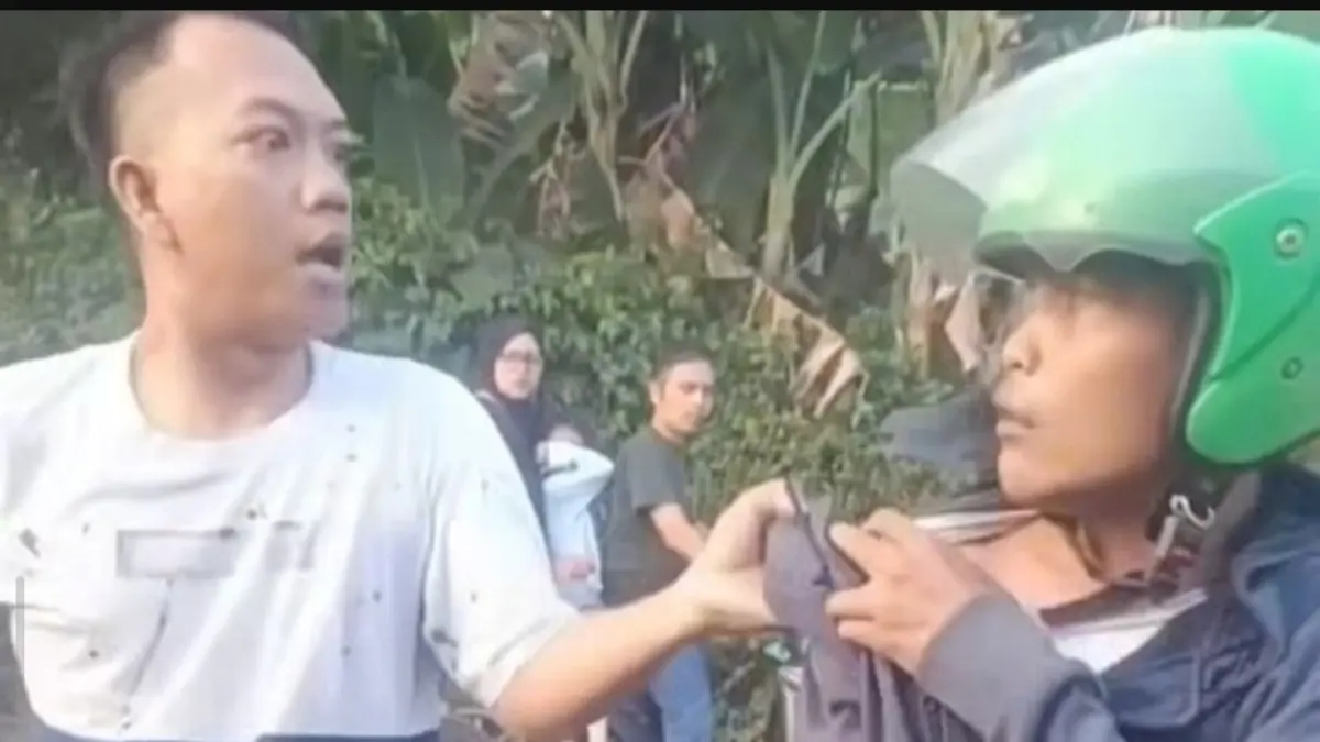 Aksi main hakim sendiri berujung proses hukum. MR (38) kini menjalani pemeriksaan setelah diduga menganiaya seorang driver ojol yang dicurigai terlibat tindak kriminal di Depok. (FOTO: IST)