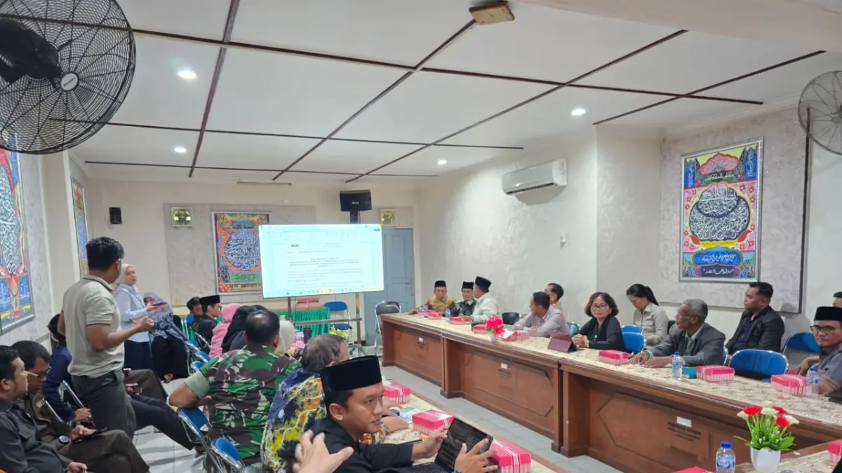 Rapat koordinasi lintas sektoral yang dipusatkan di Kantor Kementerian Agama Kabupaten Kutai Kartanegara.