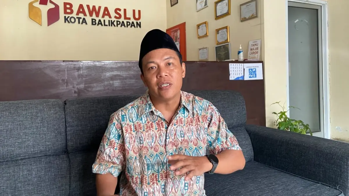 Anggota Bawaslu Balikpapan Dedi Irawan. (AINUR ROFIAH/KALTIM POST)