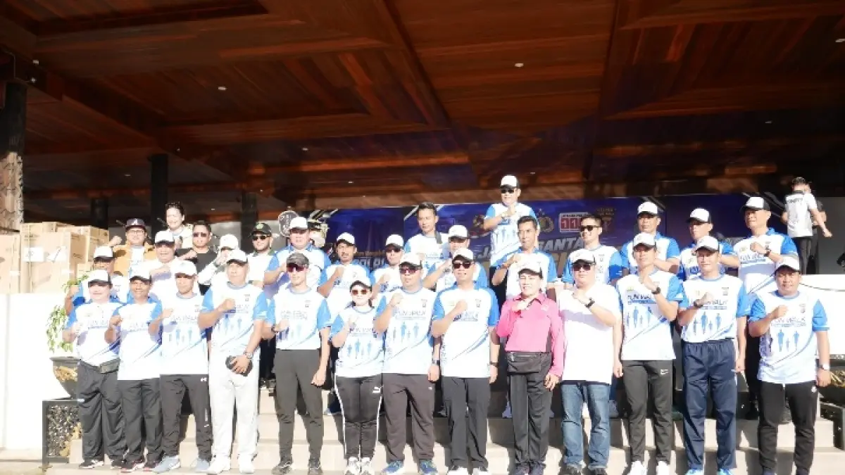 MERIAH: Suasana fun walk yang digelar Polres Kubar untuk menyambut HUT Bhayangkara ke-80. IST/KP