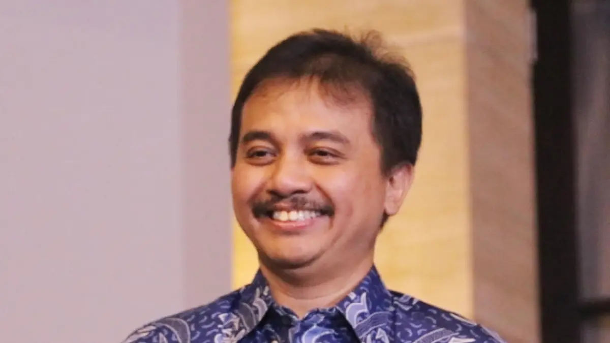 Roy Suryo.