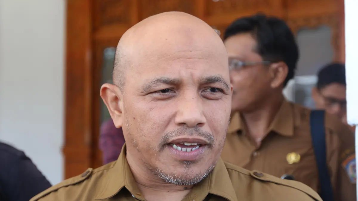 KEJAR TARGET: Kepala BPPDRD Balikpapan, Idham, saat memberikan keterangan terkait capaian pajak daerah semester I 2026.