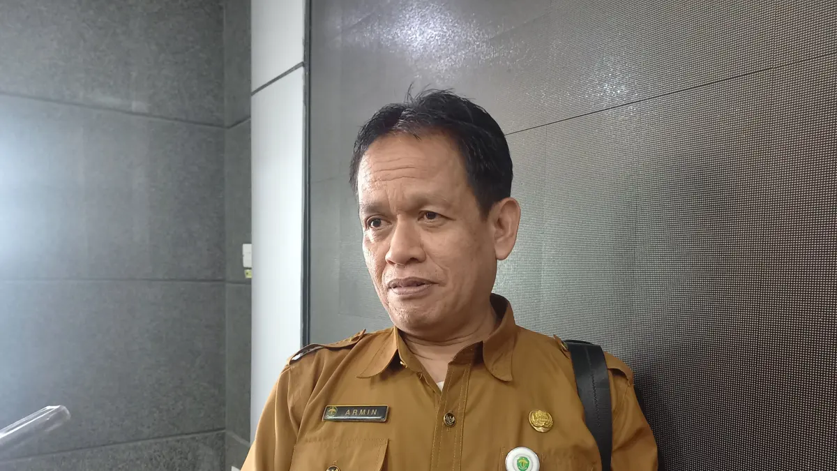 Plt Kepala Dinas Pendidikan Kaltim, Armin. (FOTO/EKO PRALISTIO)