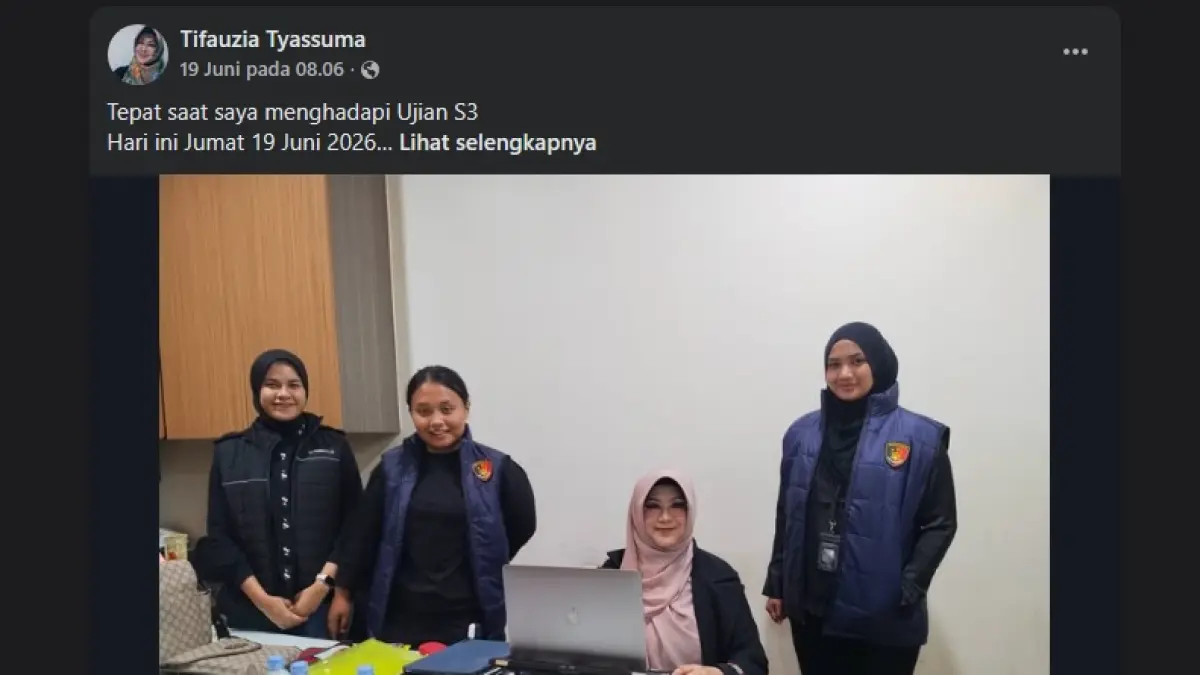 Tangkapan layar status terakhir dr. Tifa pada media sosial Facebook.