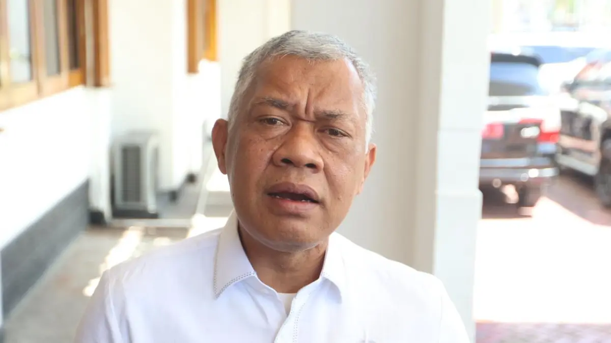 TARGET PAD: Wakil Ketua DPRD Balikpapan Budiono saat ditemui usai rapat bersama TAPD, Senin (22/6). (ANGGI/KP)