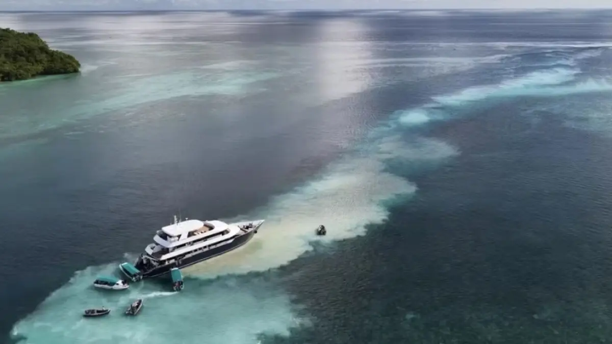 Insiden Kapal Wisata LOB yang kandas di kawasan perairan Maratua beberapa hari lalu.