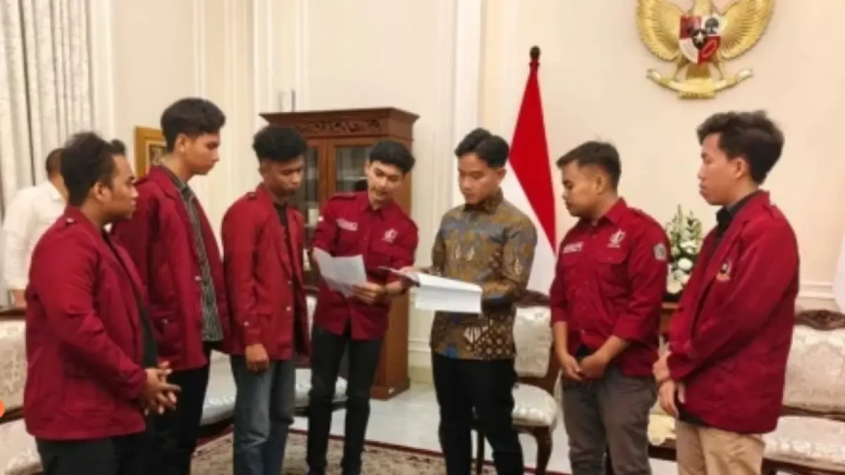 Ketua BEM Fakultas Hukum Universitas Bung Karno (UBK) menjadi sorotan setelah mengakui menerima uang Rp20 juta usai pertemuan dengan Wakil Presiden Gibran Rakabuming Raka. (Foto Setpres)
