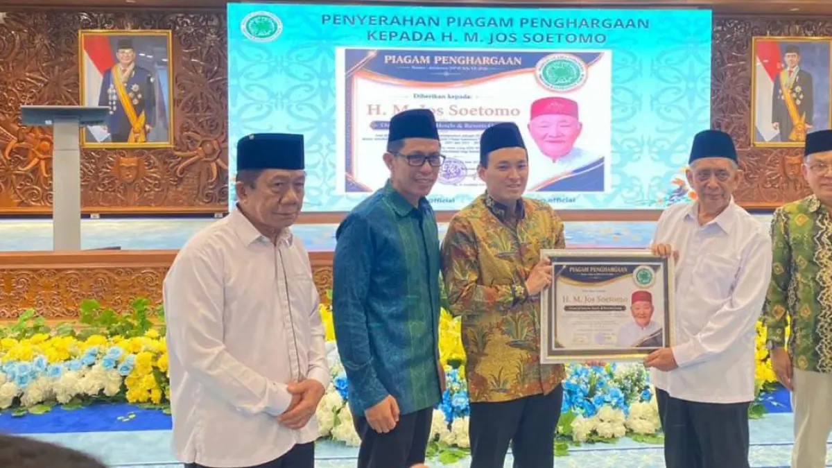 Penghargaan kepada HM Jos Soetomo, owner Senyiur Hotels & Resorts Group, atas dedikasi, kemurahan hati, serta partisipasinya sebagai Donatur Utama dalam mendukung berbagai program dan kegiatan MUI Provinsi Kalimantan Timur selama masa khidmat 2016–2021 dan 2021–2026.