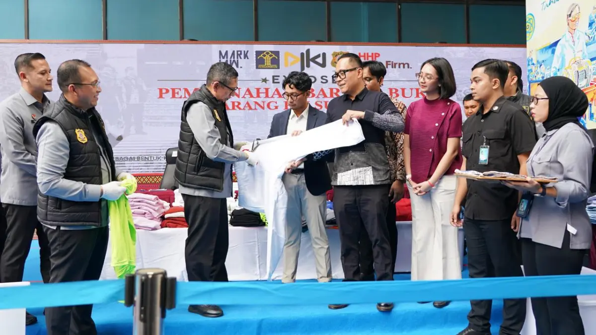Barang bukti pelanggaran merek Lacoste senilai hampir Rp1 miliar dimusnahkan DJKI sebagai bentuk perlindungan HKI. (IST)