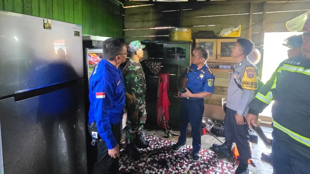 Insiden gas bocor nyaris membuat rumah di Jalan Karang Mulyo, Berau ludes. (FOTO ARTA KUSUMA YUNANDA/BP)