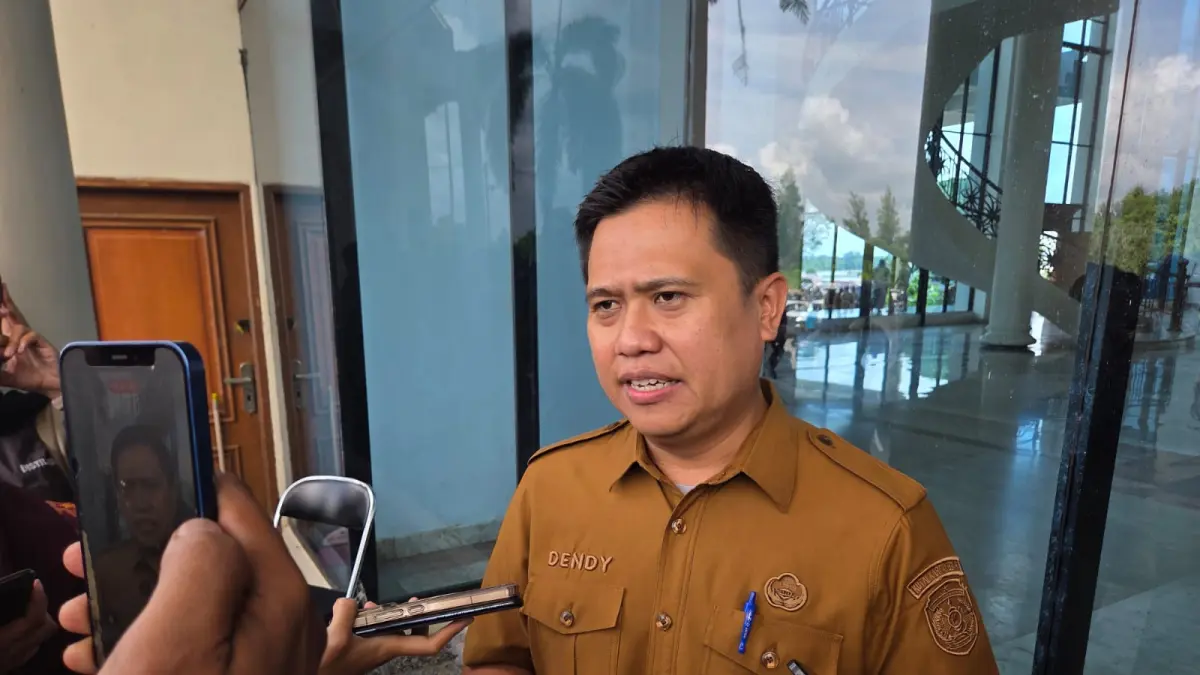 Plt Kepala Distransnaker Kukar Dendy Irwan Fahriza