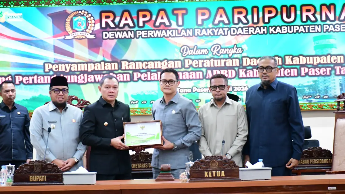 OPINI WTP: Bupati Paser Fahmi Fadli menyampaikan laporan keuangan daerah yang telah diaudit BPK RI Perwakilan Kaltim dan kembali meraih opini WTP.