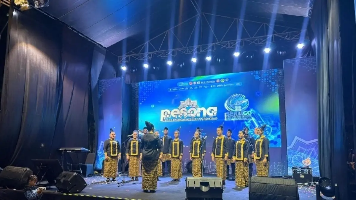 TERBAIK: Kontingen dari Kutai Barat saat tampil maksimal di PENAS di Gorontalo. (IST)