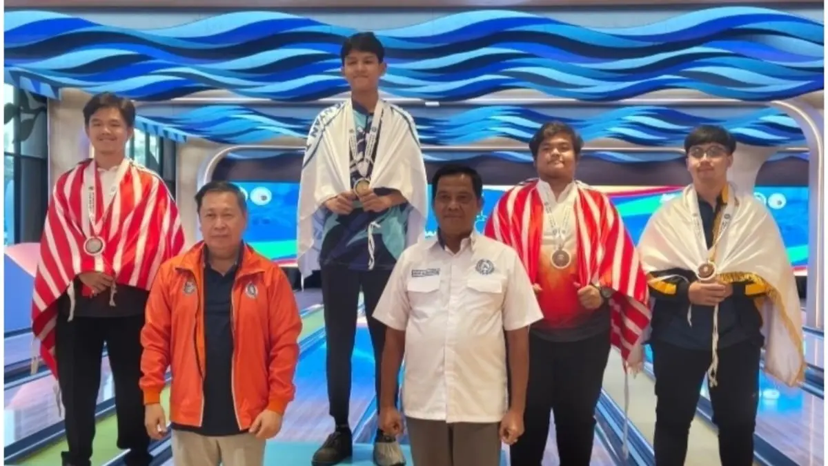 MEDALI EMAS: Enggar sukses menyabet medali emas Kejuaraan Nasional (Kejurnas) Boling di kategori U-25 di Arjuna Hyperbowling Club, Jakarta, pada 22–26 Juni 2026.