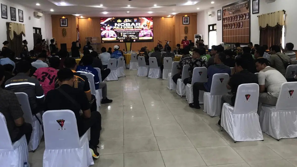 Polda Kaltim gelar Nobar Piala Dunia 2026. (MUHAMMAD TAUFIK/KP)