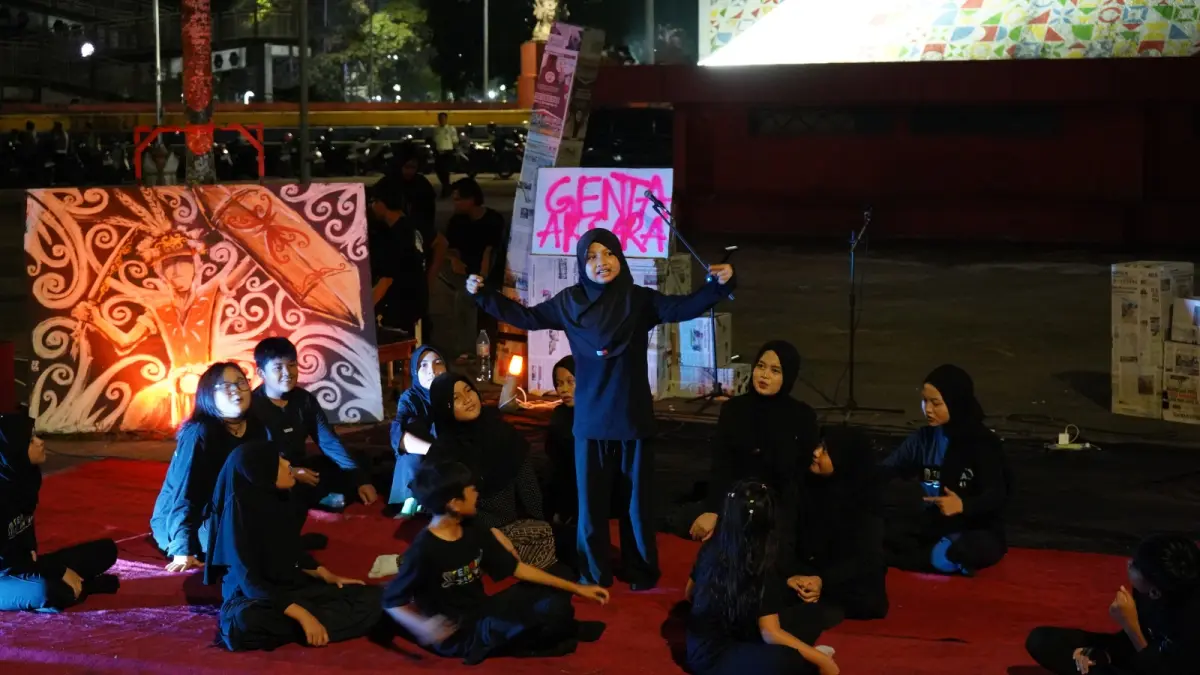 Ajang kolaborasi kreatif antara Komunitas Literasi Pixelarasi dan Muda Sinergi bertajuk "Mungkin, Kita Hanya Ingin Didengar" ini sengaja digelar sebagai wadah inklusif bagi pemuda-pemudi Kutai Kartanegara untuk menumpahkan kegelisahan.