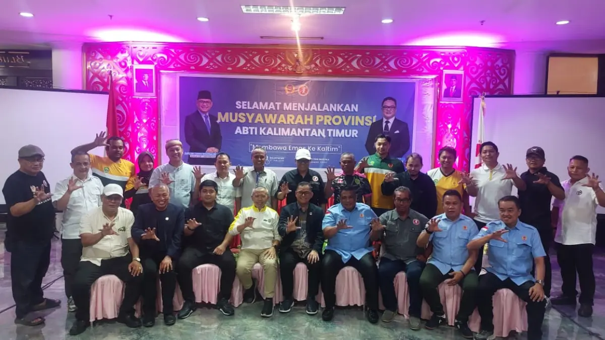 YAKIN: Ketua Umum PB ABTI Zulfydar Zaidar Mochtar optimistis kepengurusan baru ABTI Kaltim mampu meningkatkan prestasi melalui penguatan kaderisasi atlet. (OKTAVIA MEGARIA/KP)