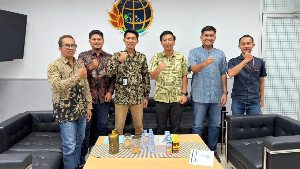 Manajemen PLN UIP KLT saat berkoordinasi dengan Kantor Pertanahan Kukar.