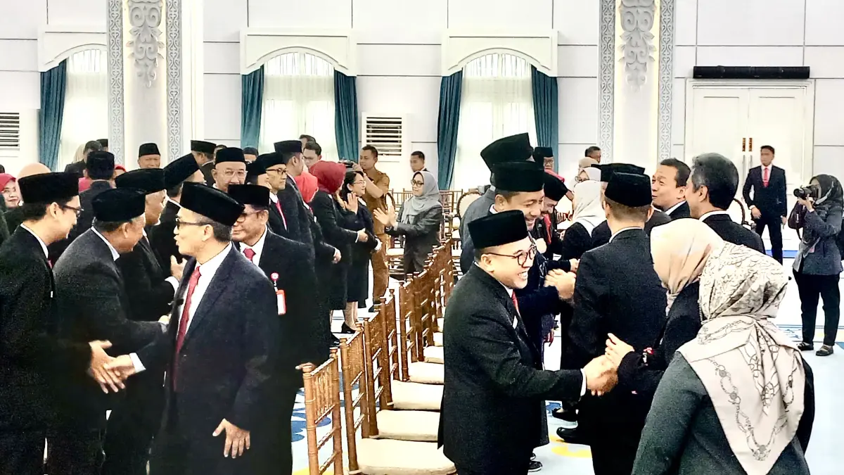 Proses pelantikan dan pengambilan sumpah janji terhadap 110 aparatur sipil negara (ASN) di lingkungan Pemprov Kaltim. (FOTO/EKO PRALISTIO)