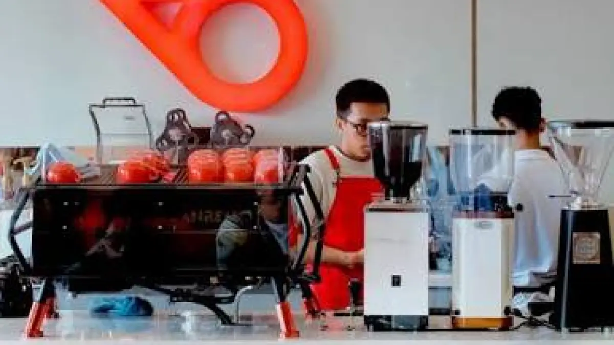 JAWAB PERMINTAAN: Outlet baru 28 Coffee di Kilometer 7 Balikpapan dirancang untuk beroperasi tanpa henti mengikuti kebutuhan pelanggan yang beragam.