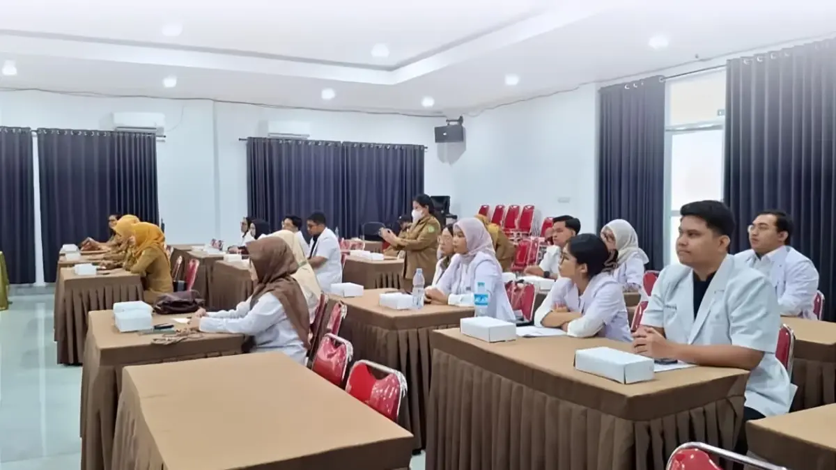 TUGAS: Sebanyak 12 dokter internship mulai bertugas di empat fasilitas kesehatan di Kutai Timur untuk memperkuat layanan kesehatan selama satu tahun ke depan. 