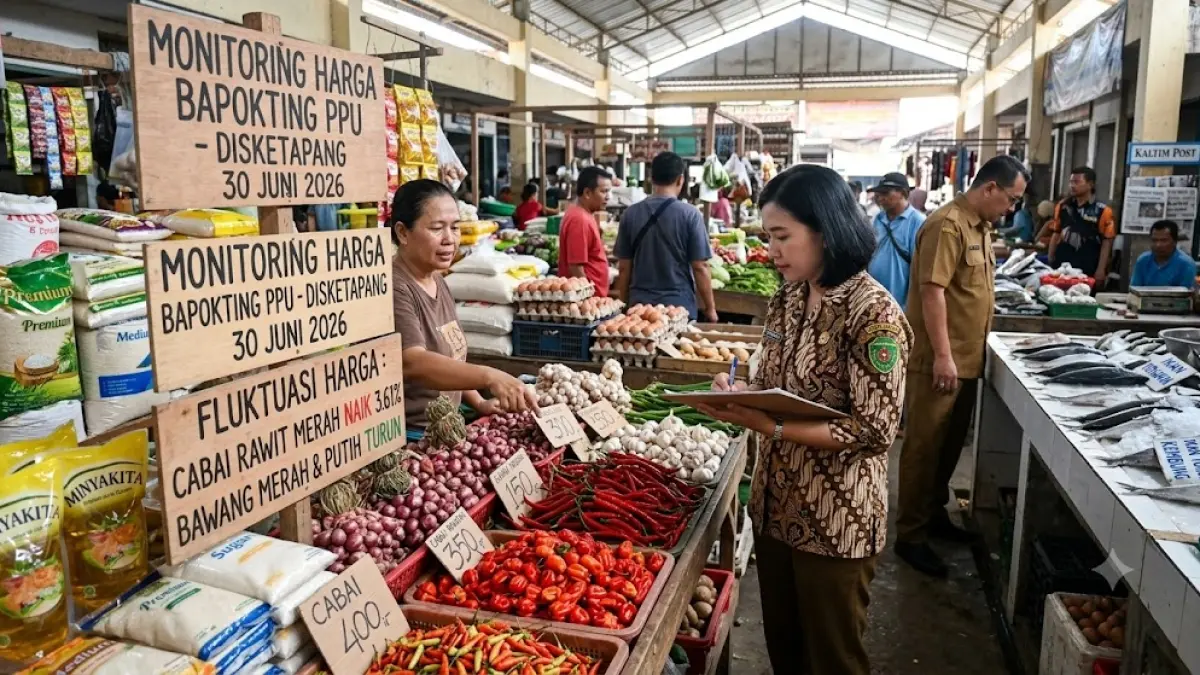 Ilustrasi petugas Disketapang PPU saat melakukan monitor harga bapokting.(generate ai)