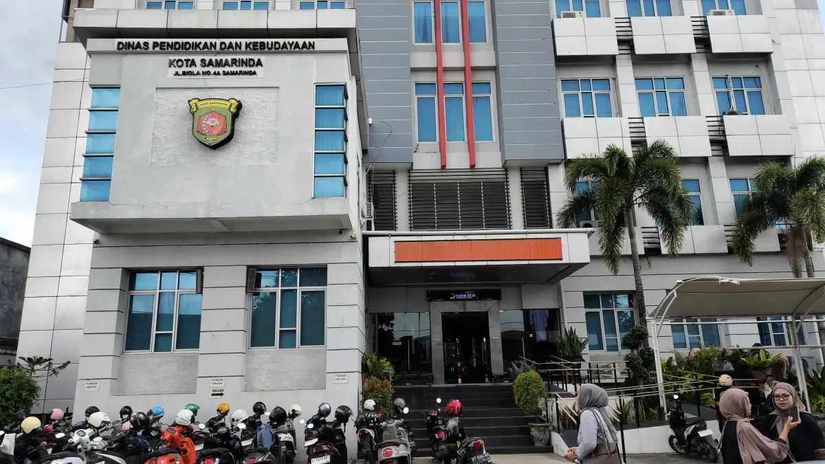 HAFIZ/KP
KLARIFIKASI: Disdikbud Samarinda memastikan pelaksanaan SPMB jalur domisili berjalan sesuai prosedur dan aplikasi pendaftaran tidak dapat diubah.
