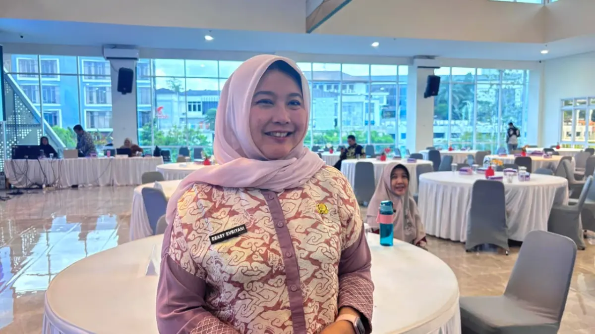 Kepala DPPKB Kota Samarinda, Deasy Evriyani