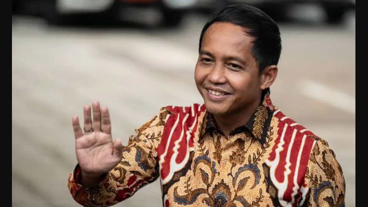 Raja Juli Antoni,