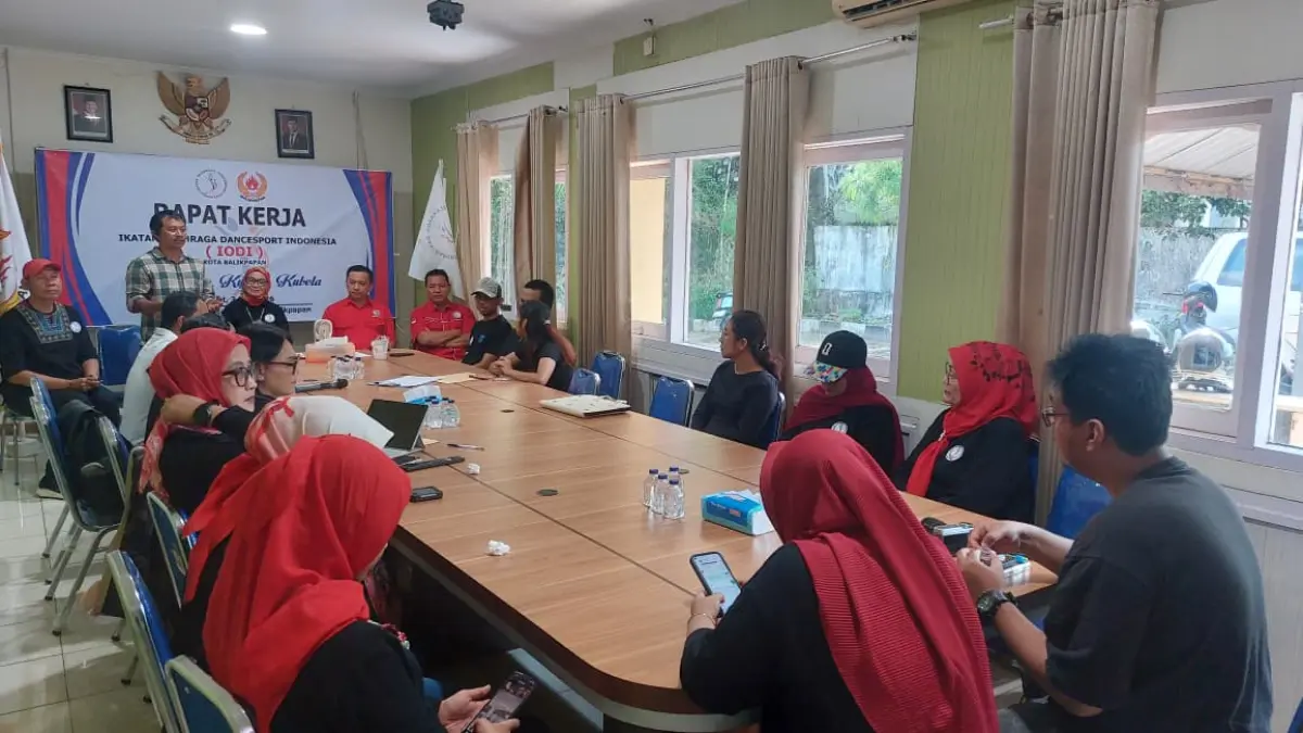 RAPAT KERJA: Rakerkot Pengcab IODI Balikpapan berlangsung di Kantor KONI Balikpapan, Jumat (3/7). (OKTAVIA MEGARIA/KP)