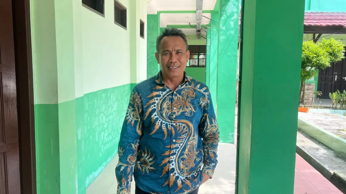 Wakil Kepala Sekolah Bidang Kesiswaan SMKN 3 Balikpapan, Dedy Lelyadi Nurcahya. (PUTRA MALINAU/KP)